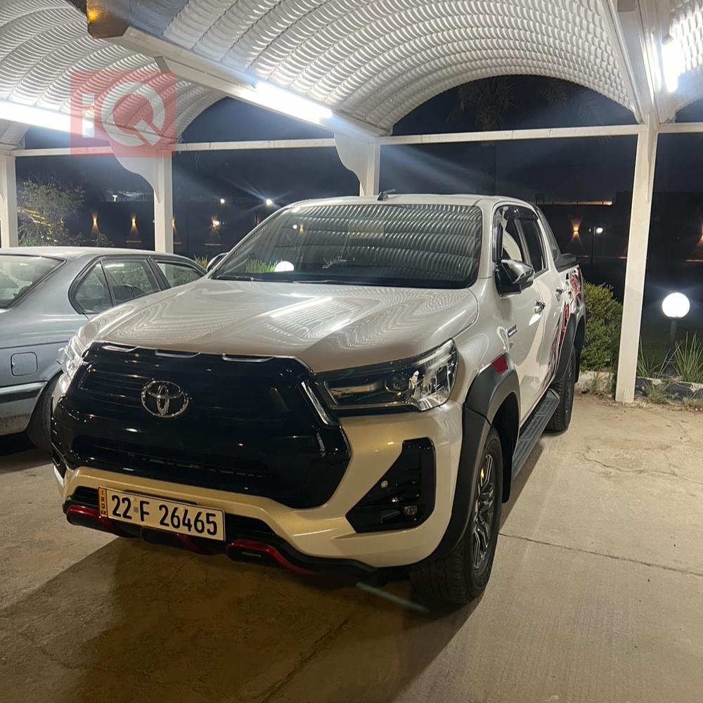 Toyota Hilux